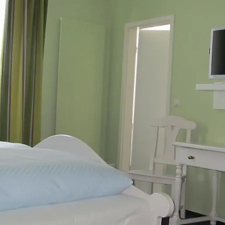 Konukevi Alleeschloesschen 3*